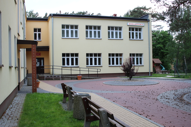 Miejska_Biblioteka_Publiczna_w_Bornem_Sulinowie
