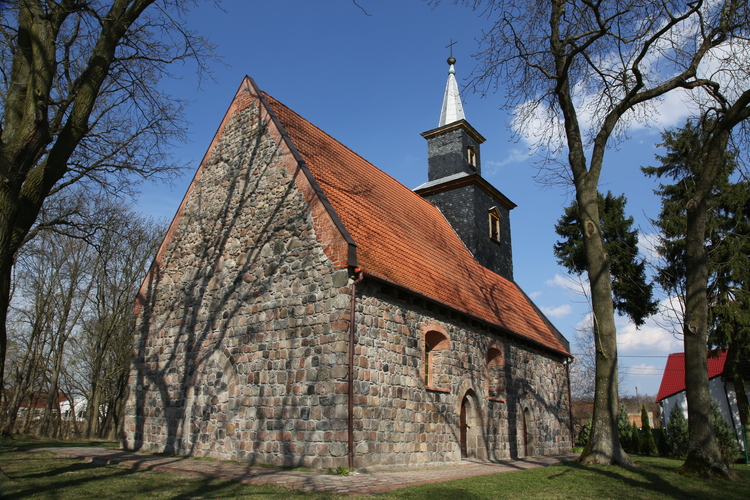 Kościół filialny pw. św. Teresy od Dzieciątka Jezus w Wysokiej, gm. Boleszkowice