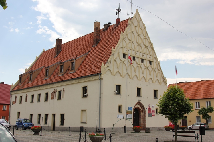 The_Town_Hall_EN