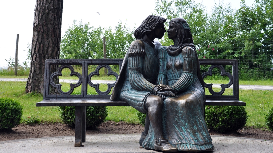 3. Rzeźba "Romeo i Julia"
