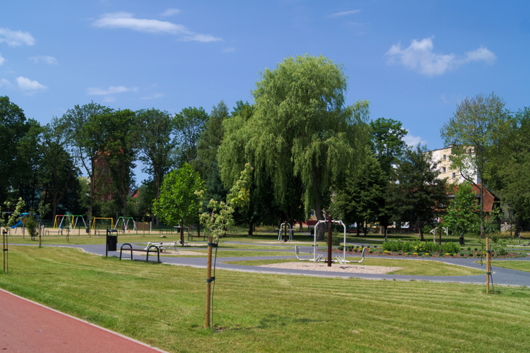 Park przy Gimnazjum Miejskim w Sławnie