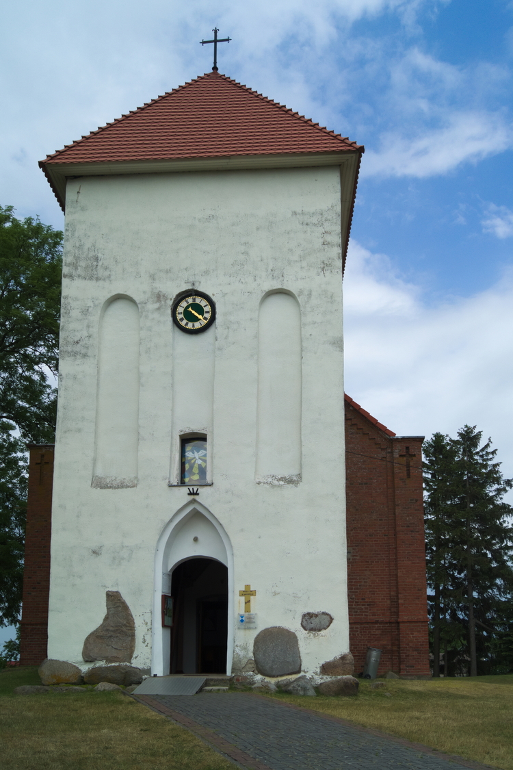 Wieża kościoła pw. Matki Boskiej Różańcowej w Marszewie