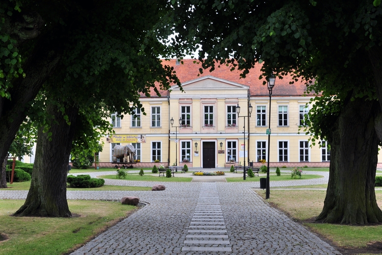 Biblioteka Publiczna im. Marii z Czartoryskich księżnej Wirtemberskiej przy Trzebiatowskim Ośrodku Kultury
