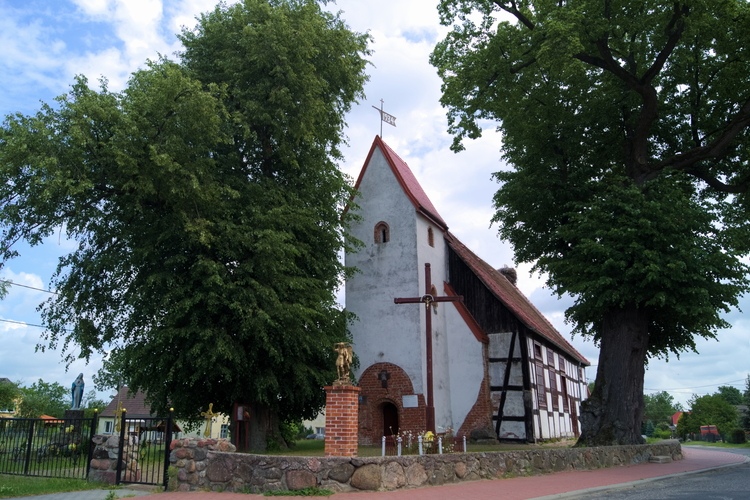 Kościół pw. św. Michała Archanioła w Staniewicach