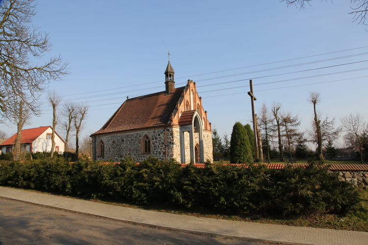 Kościół filialny pw. Narodzenia NMP Klępino