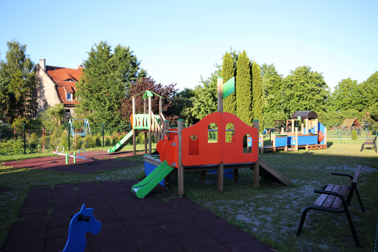 Plac zabaw na terenie "wioski żeglarskiej" Nowe Warpno