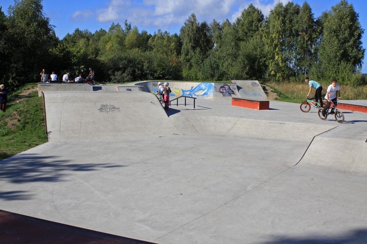 Skatepark_w_Trzebiezy