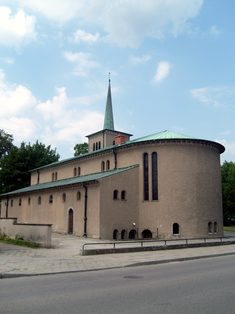 Kościół pw. św. Antoniego Padewskiego Człopa.jpg