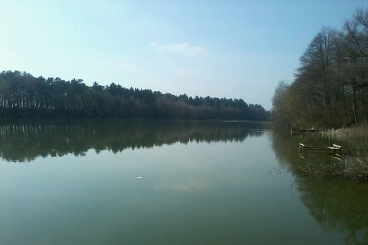 jezioro Byszkowo.jpg