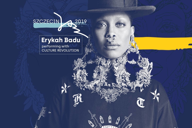 Erykah_Badu_Performing_with_Culture_Revolution