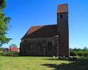 Zdjęcie przedstawia kościół pw. św. Piotra i Pawła w Sławsku od strony północnej.                                                                                                                       