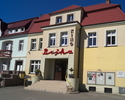 Zdjęcie przedstawia budynek kina Bajka w Darłowie.                                                                                                                                                      