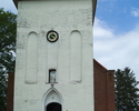 Zdjęcie przedstawia zabytkową wieżę kościoła pw. Matki Boskiej Różańcowej w Marszewie.                                                                                                                  