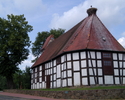 Zdjęcie przedstawia kościół pw. św. Michała Archanioła w Staniewicach od strony wschodniej.                                                                                                             