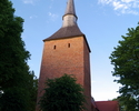 Zdjęcie przedstawia kościół pw. św. Stanisława Kostki w Cisowie od strony zachodniej.                                                                                                                   