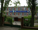 Zdjęcie przedstawia budynek Zespołu Szkół Łączności.                                                                                                                                                    