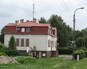 Zdjęcie przedstawia budynek policji w Wierzchowie.                                                                                                                                                      