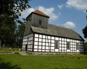 Zdjęcie przedstawia kościół filialny pw. św. Stanisława w Poźrzadle Wielkim.                                                                                                                            