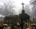Zdjęcie przedstawia cmentarz w Tychowie                                                                                                                                                                 