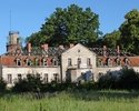 Zdjęcie przedstawia pałac w Słowieńsku od strony zachodniej.                                                                                                                                            