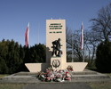 Na zdjęciu widnieje pomnik Sapera w Gozdowicach.                                                                                                                                                        