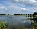 Widok przedstawia Jezioro Rakowo.                                                                                                                                                                       