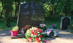 Pomnik upamiętniający zmarłych z ewangelickiej parafii