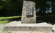 Obelisk poświęcony Królowi Erykowi w 600 - lecie koronacji