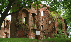 Ruiny zamku w Dobrej Nowogardzkiej