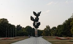 Monument to the Deed of Poles