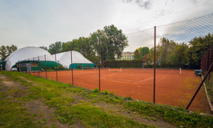 The Gwardia tennis courts