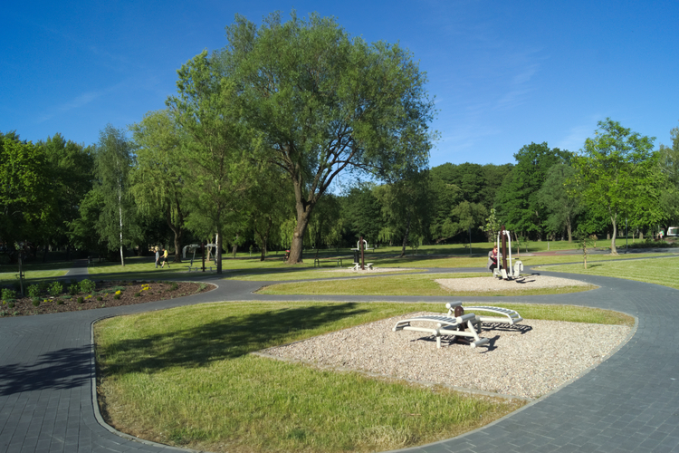 Park przy Gimnazjum Miejskim w Sławnie