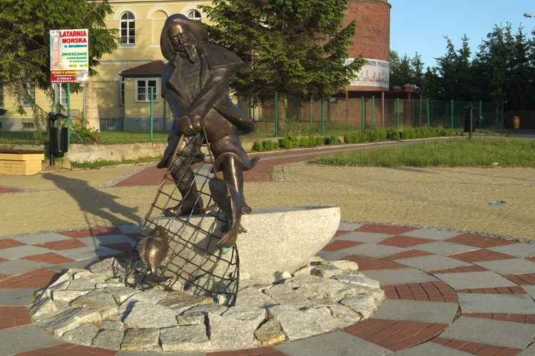 Pomnik rybaka w Jarosławcu