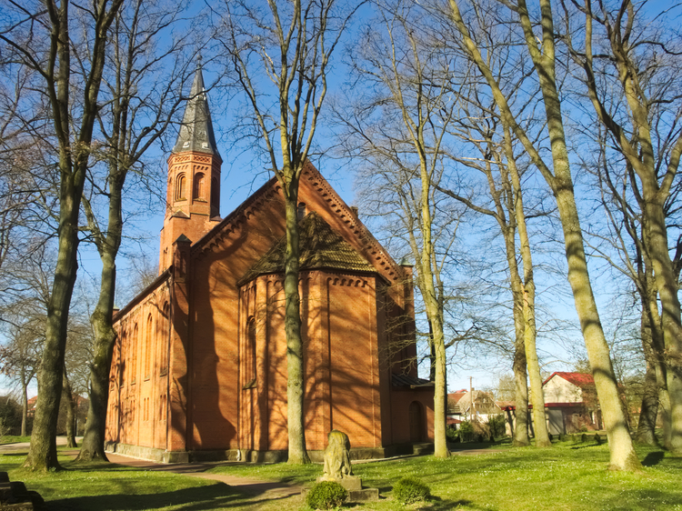 Kościół pw. Podwyższenia Krzyża Św. w Słowinie