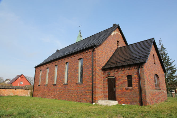 Kościół parafialny pw. Matki Boskiej Królowej Polski