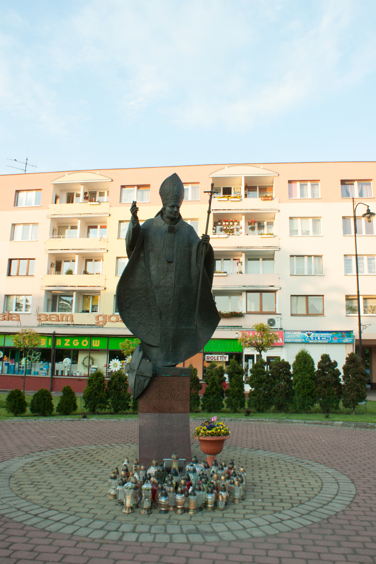  Pomnik Jana Pawła II . 