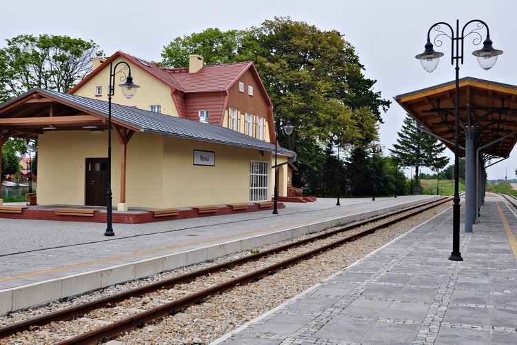 2. Dworzec Kolejki Wąskotorowej w Rewalu