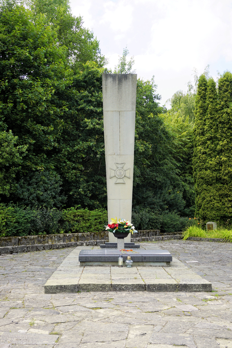 Cmentarz Wojenny
