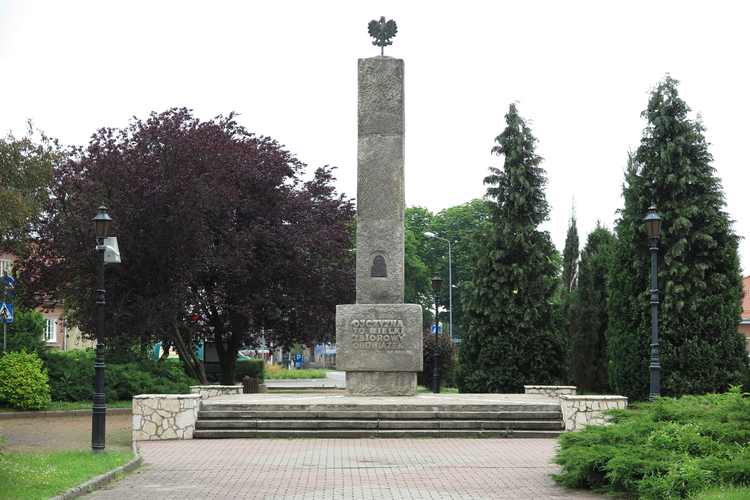 Pomnik Ofiar Faszyzmu i Bolszewizmu