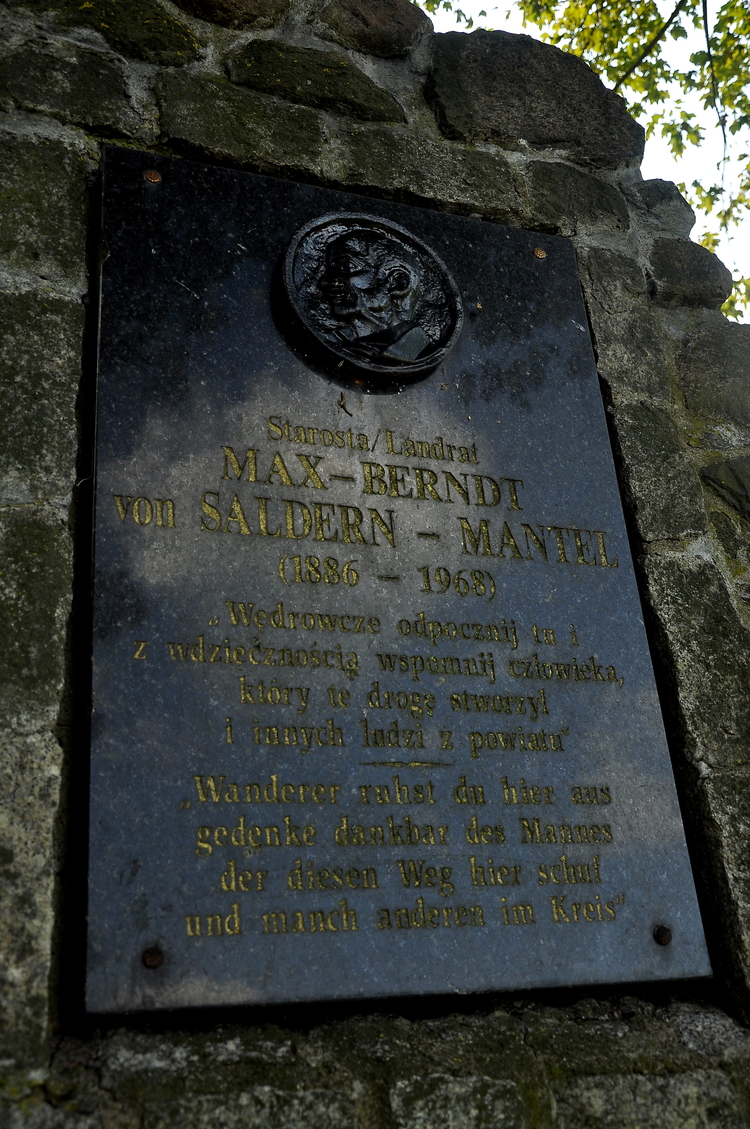 Pomnik Maxa Berndt von Salderna-Mantela