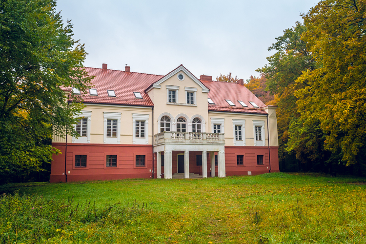 Pałac i park