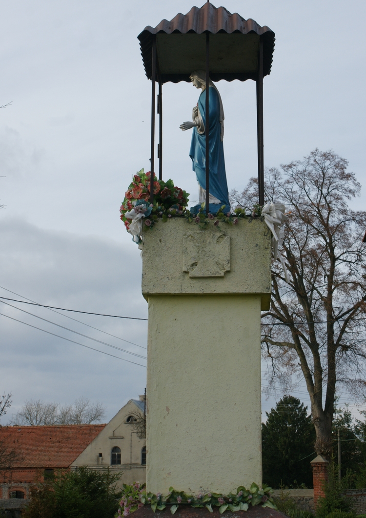 Pomnik poświęcony mieszkańcom Piaseczna, którzy zginęli w I wojnie światowej"