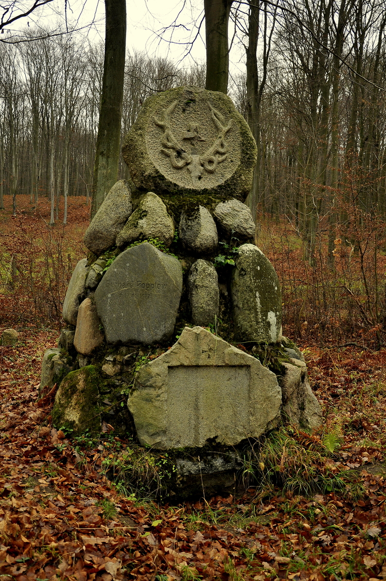 Obelisk upamiętniający leśników poległych w I wojnie światowej