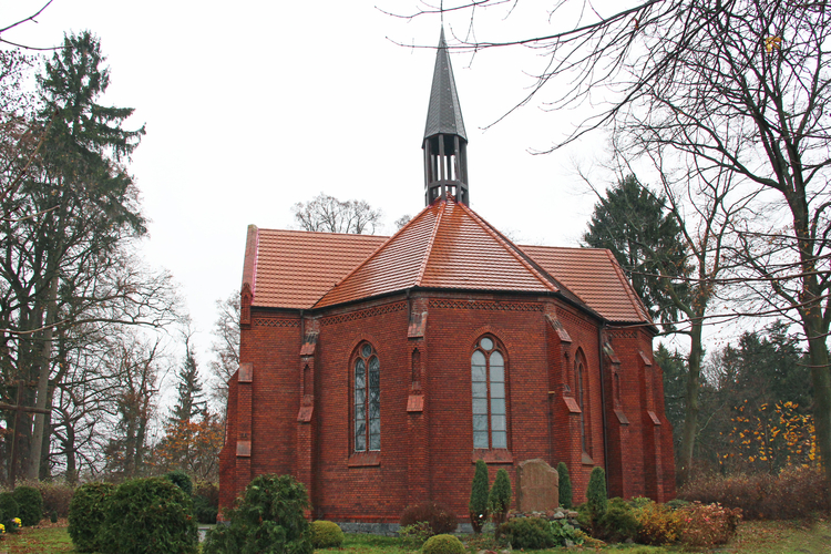 Kościół filialny pw. św. Kazimierza i św. Anny w miejscowości Trzynik