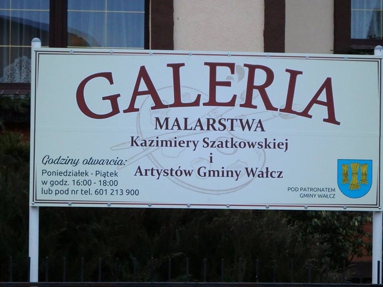 Galeria_Kazimiery_Szatkowskiej_i_innych_artystow_gminy_Walcz_w_Karsiborze