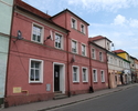 Na zdjęciu widnieje budynek mieszkalny przy ul. Wojska Polskiego 2 w Maszewie                                                                                                                           