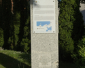 Zdjęcie przedstawia pomnik "Droga św. Jakuba" w Sławnie.                                                                                                                                                