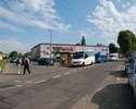 Na zdjęciu widnieje dworzec autobusowy w Nowogardzie, widok od ul. Rzeszkowskiego.                                                                                                                      