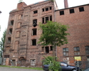 Budynek przedstawia ruiny dawnej drożdżowni.                                                                                                                                                            