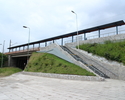 Zdjęcie przedstawia schody prowadzące na peron stacji kolejowej Szczzecin Zdroje                                                                                                                        